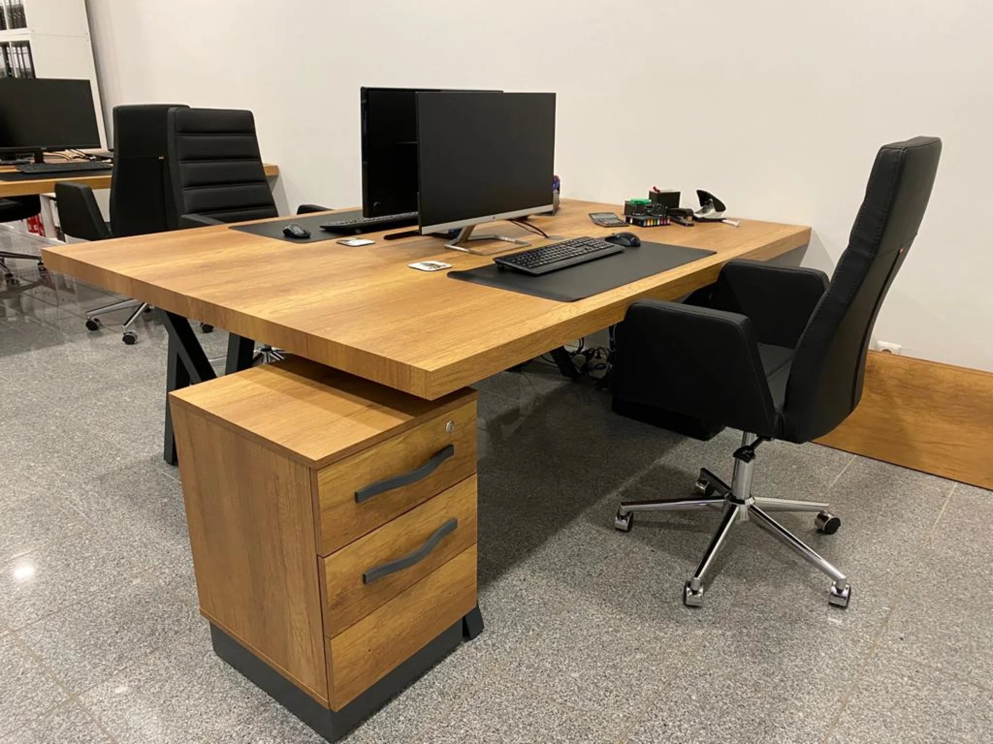 Almanya Ofis Mobilya ISTANBUL-TSI