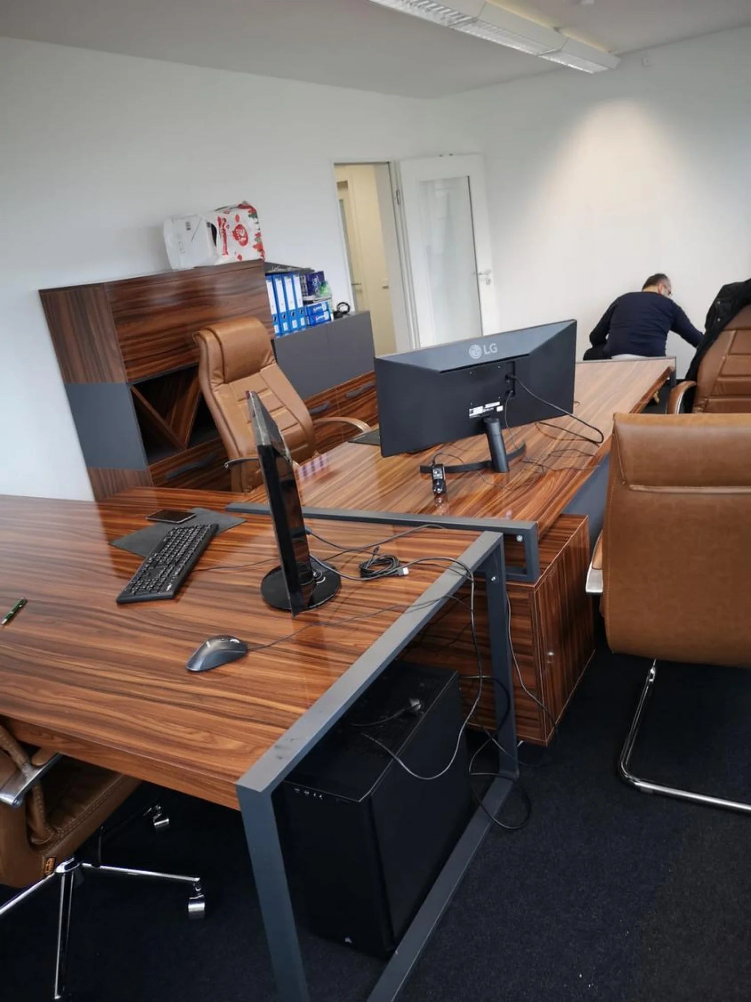 Almanya Ofis Mobilyaları Altan Bey İstanbul Ofis Mobilya