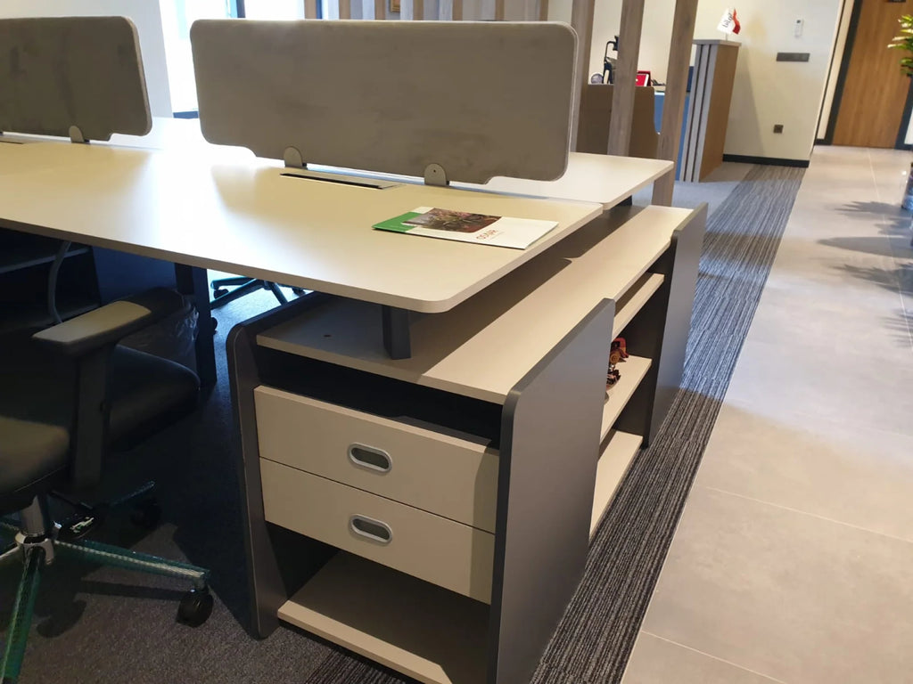 Bilgili İnşaat Ofis Mobilya Dekorasyonu ISTANBUL-TSI