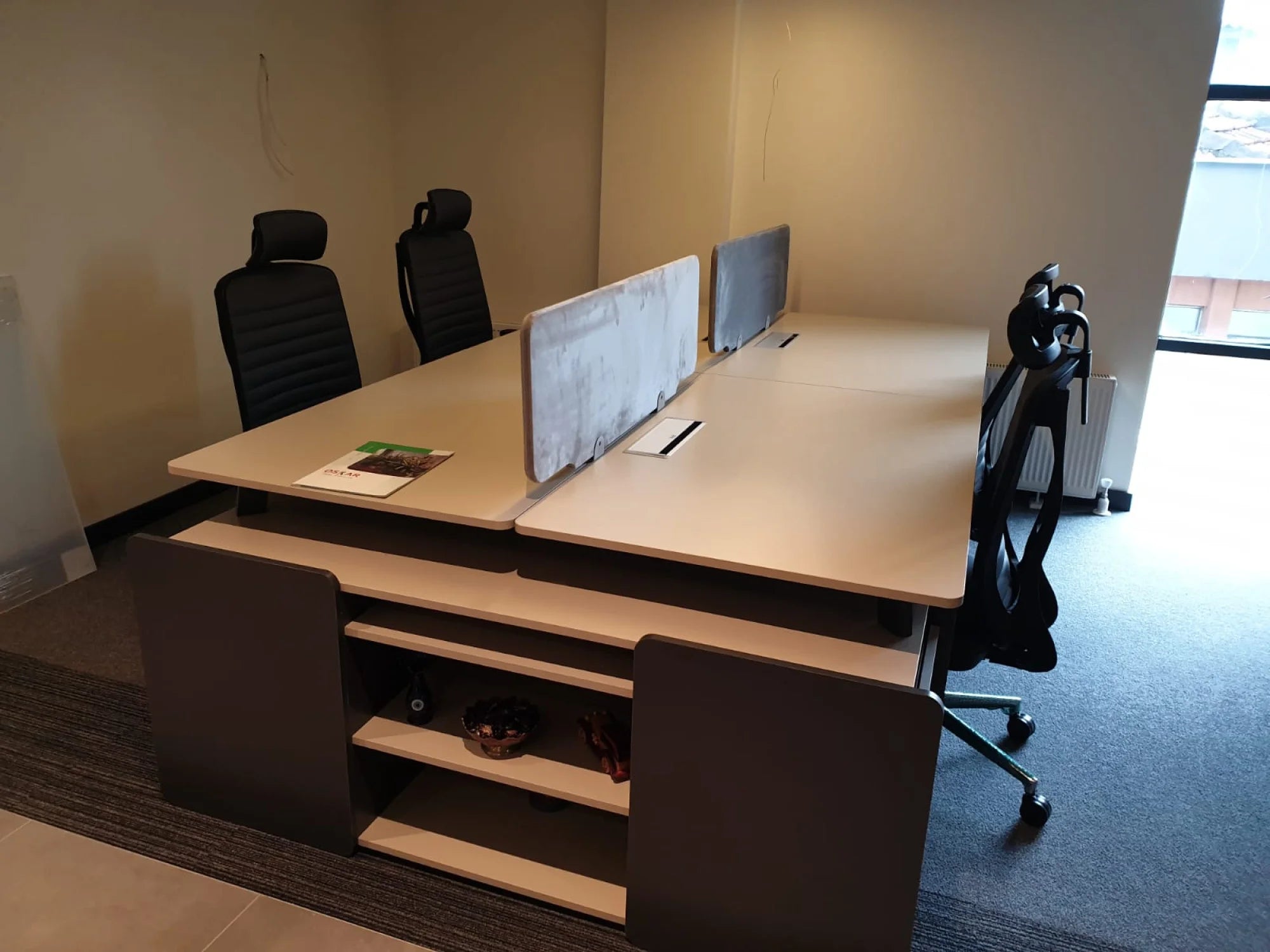 Bilgili İnşaat Ofis Mobilya Dekorasyonu ISTANBUL-TSI