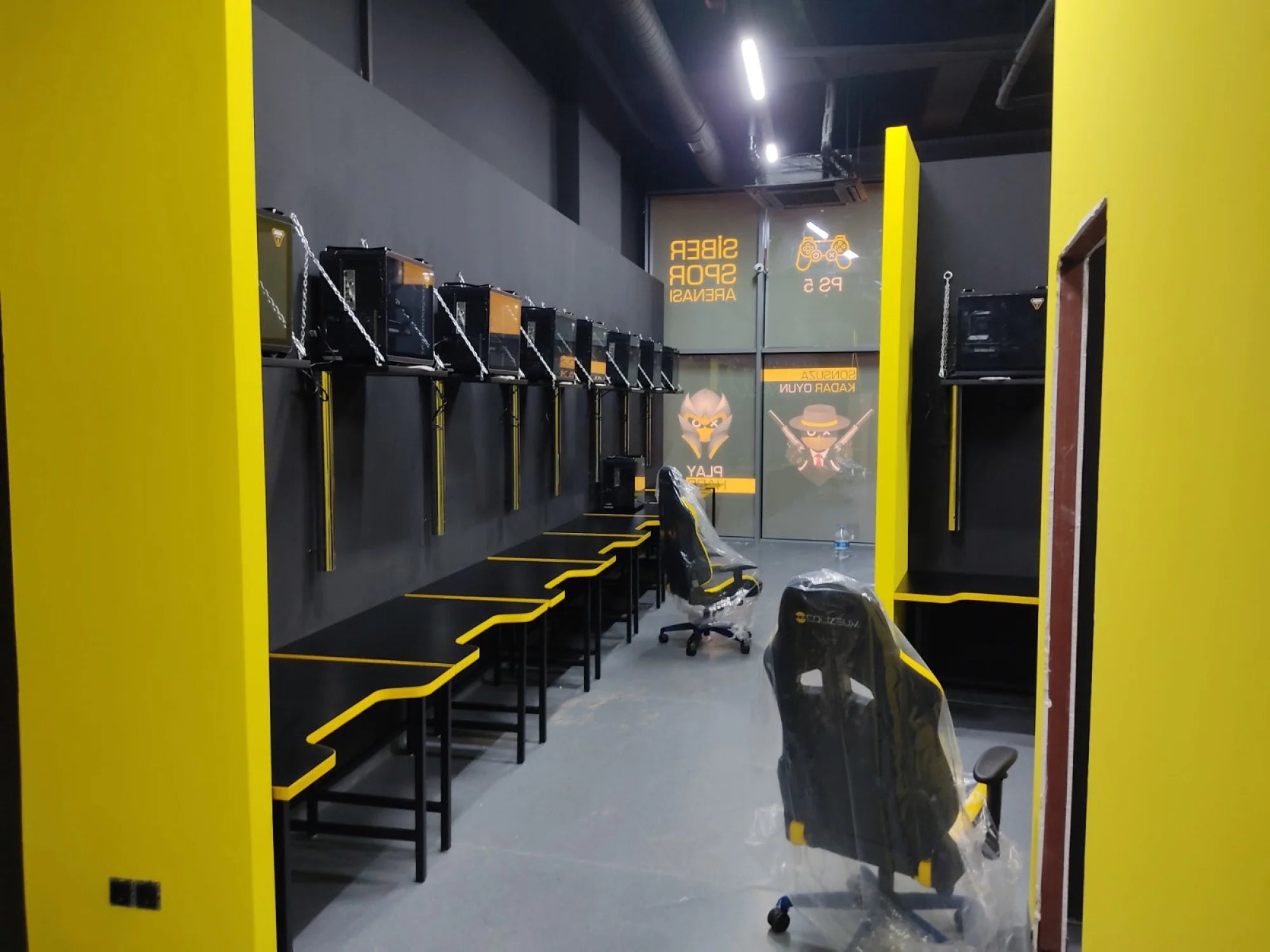 Colizeum Oyuncu Masaları ve Oyuncu Mobilyaları İstanbul Ofis Mobilya