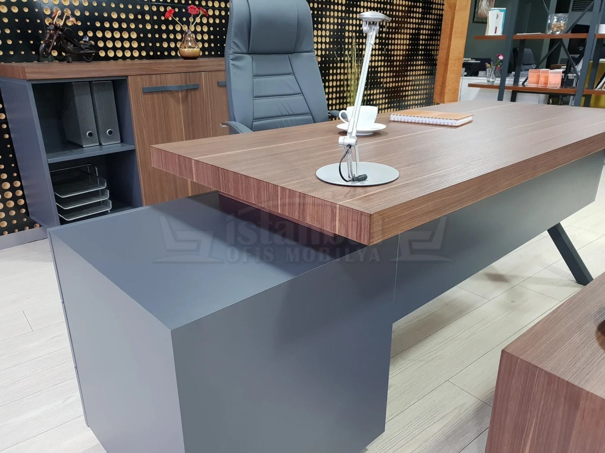 İstanbul Ofis Makam Takımı Captiva - V.Ceviz Antrasit ISTANBUL