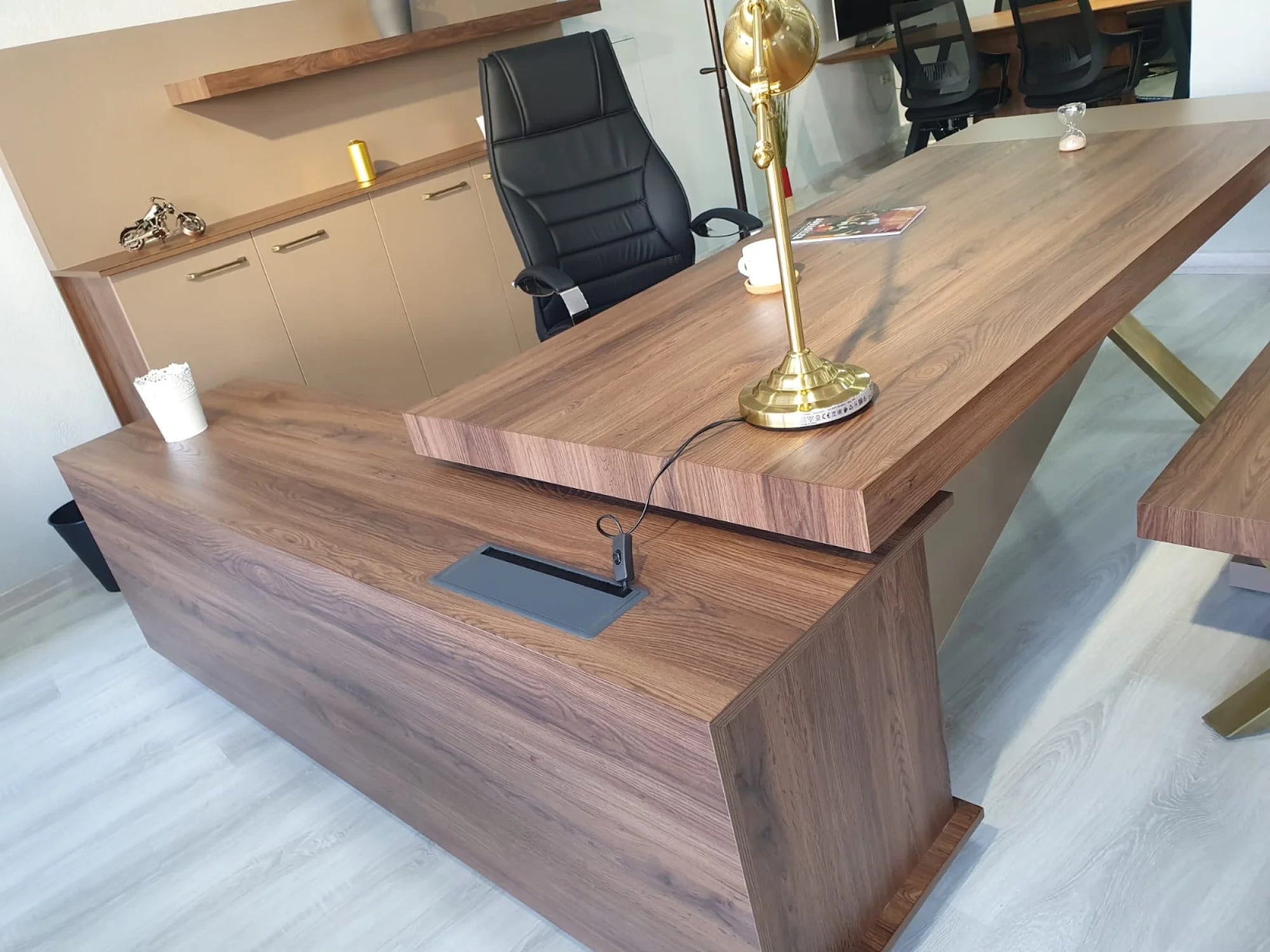 London Ofis Makam Mobilyası ISTANBUL