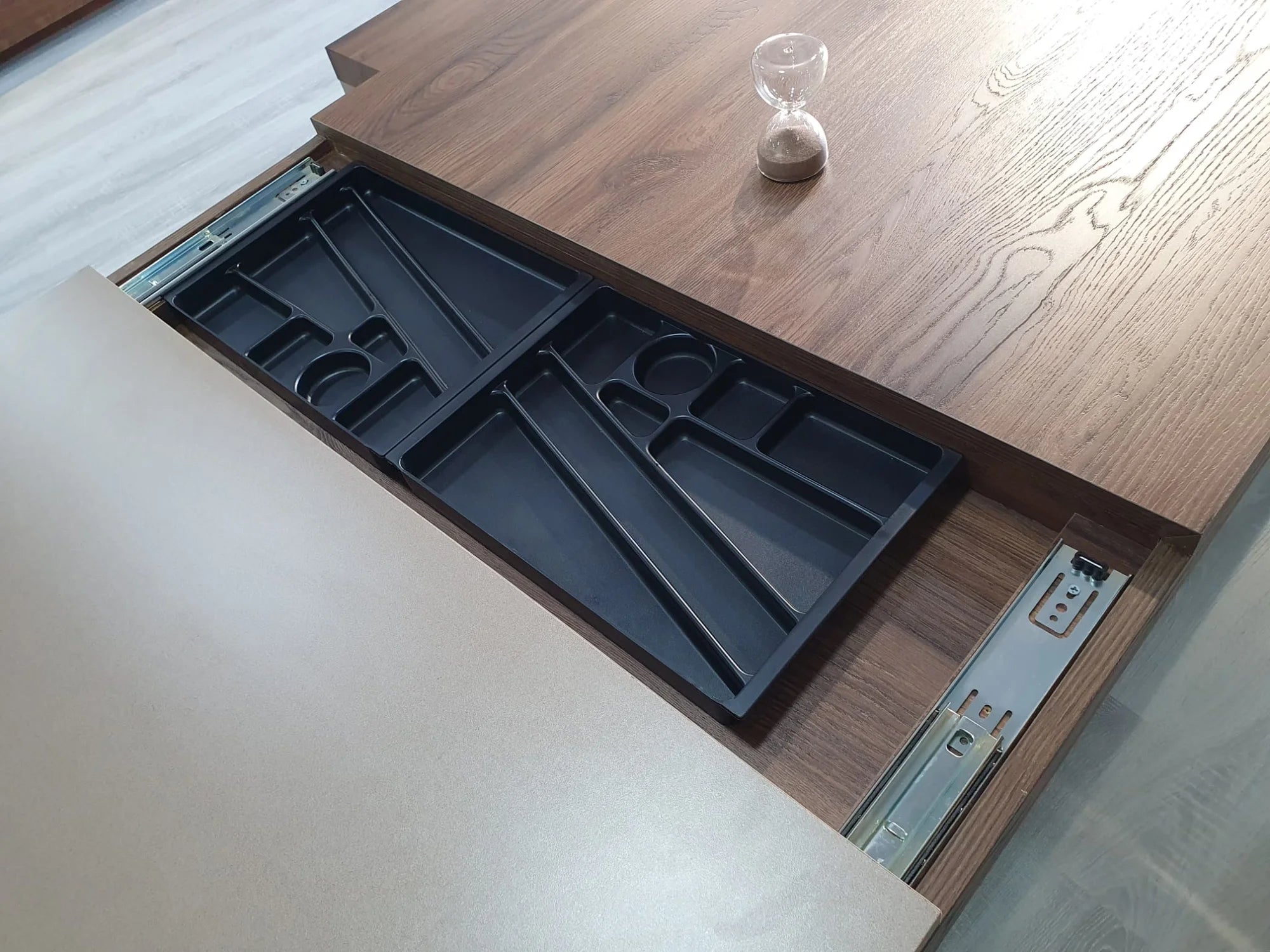 London Ofis Makam Mobilyası ISTANBUL