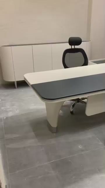 Pera Executive Office Set