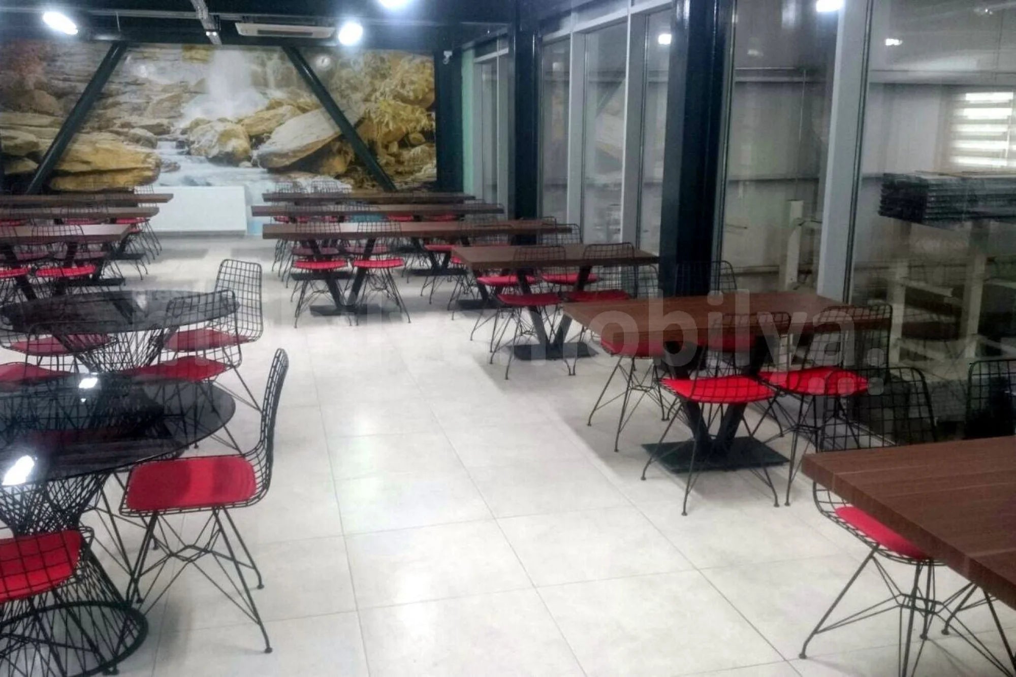 Şenyuva Alüminyum Fabrika Yemek ve Toplantı Masaları İstanbul Ofis Mobilya