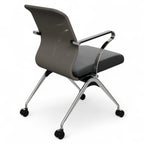 Chaise de réunion Ergo7 avec corps en métal