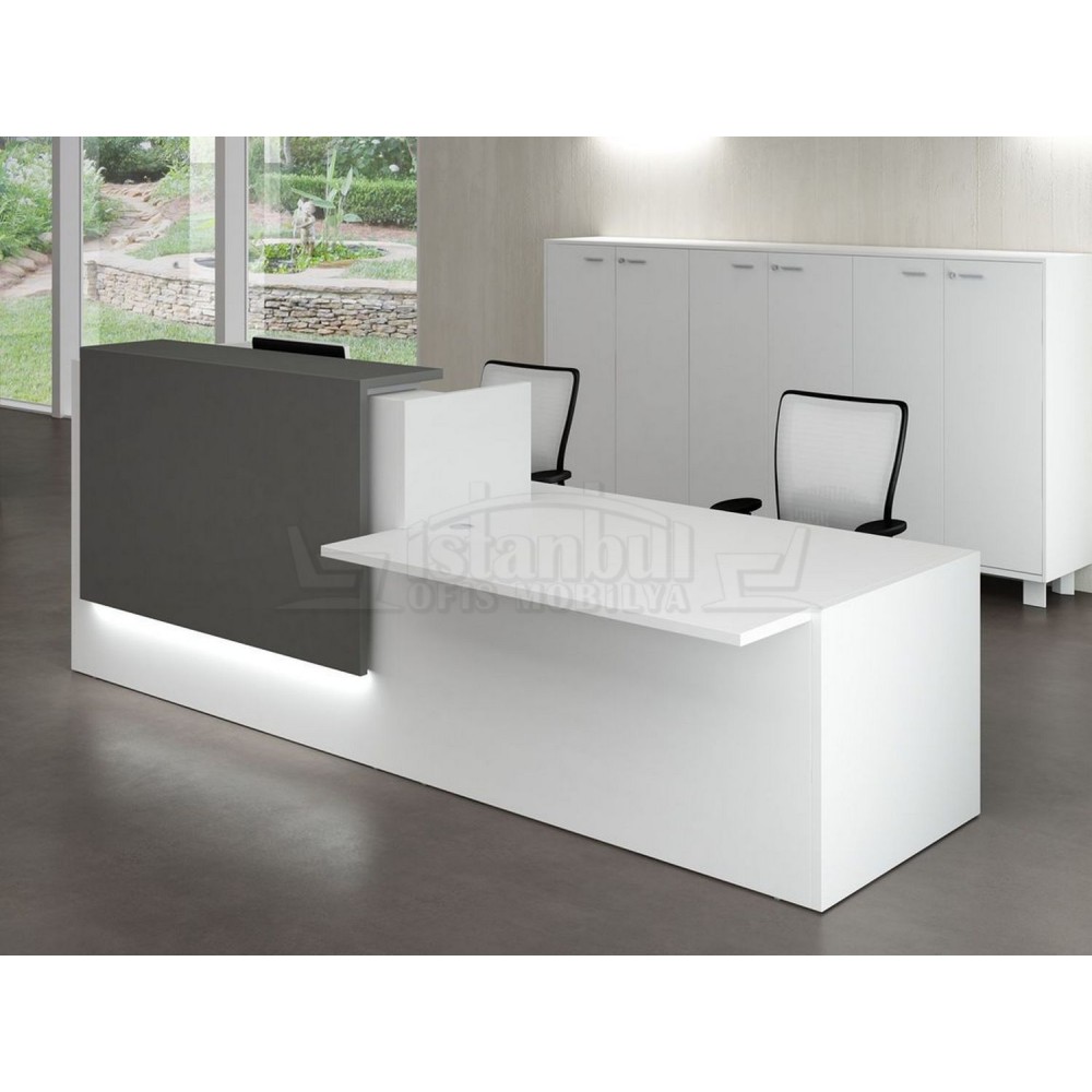Parma Special Reception Desk