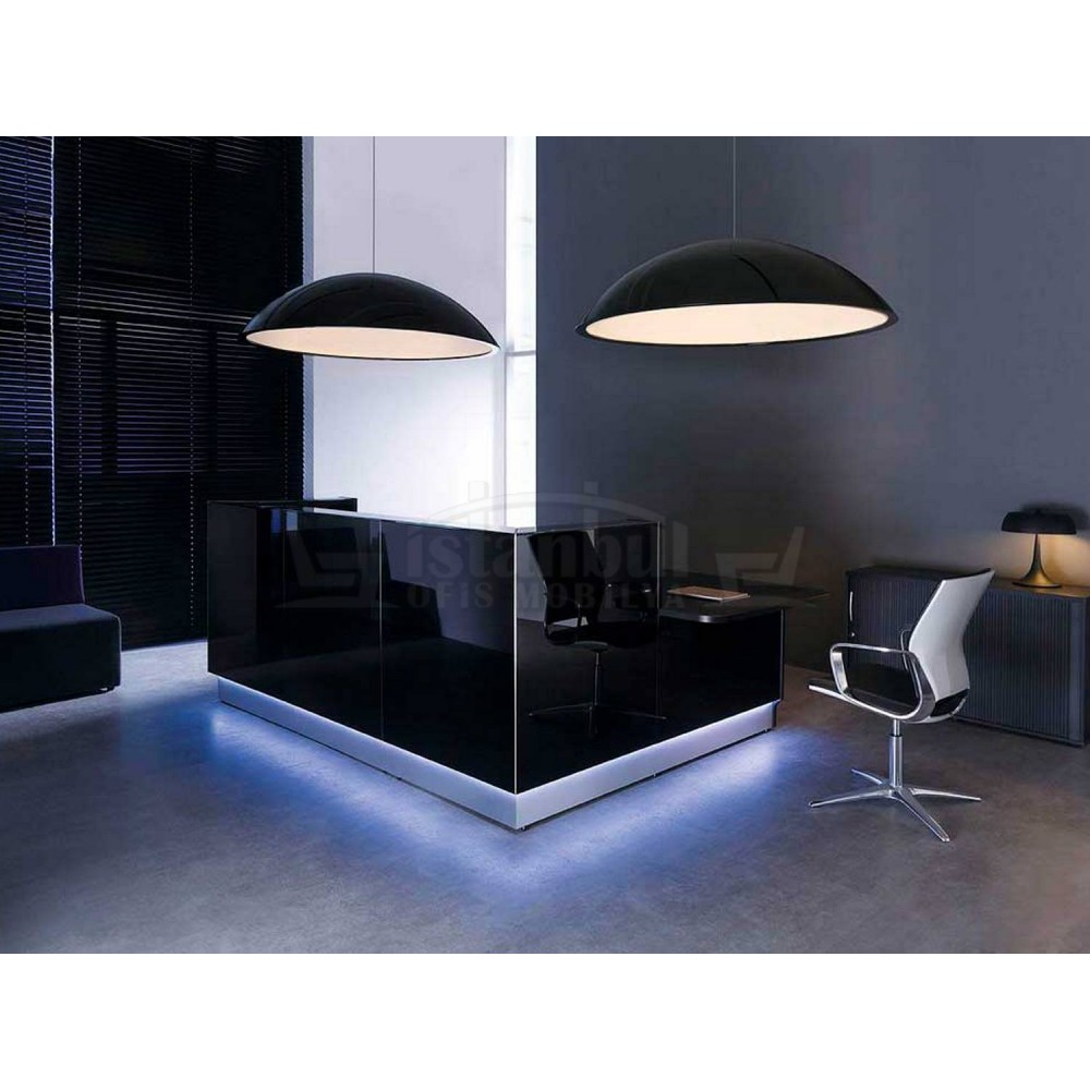 Lake Case Desks Milan