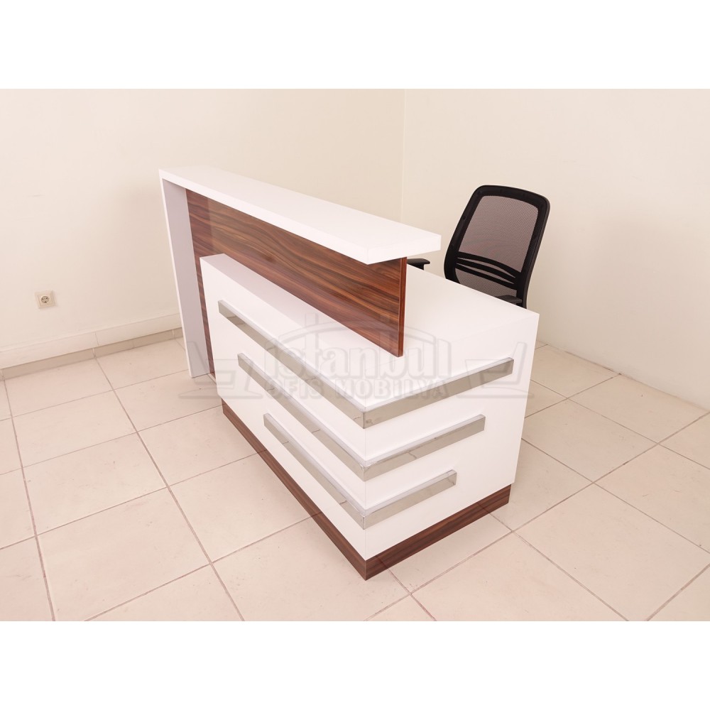 Box Desk Welcome Desk Walnut chromed