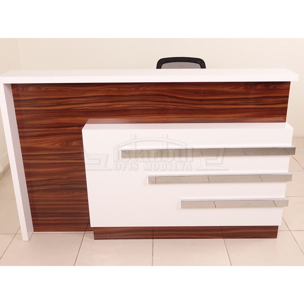 Box Desk Welcome Desk Walnut chromed