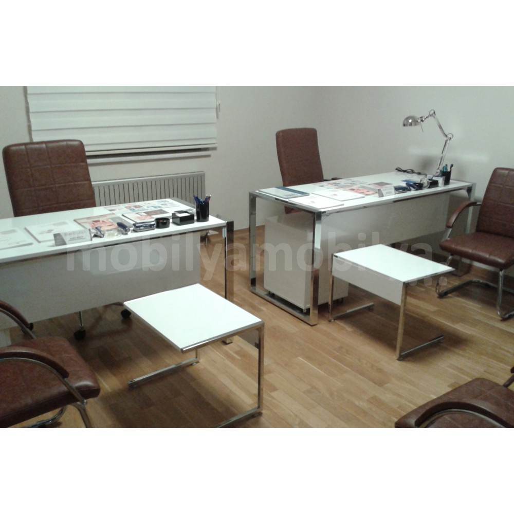 Oval Desk for Beauty Saloon