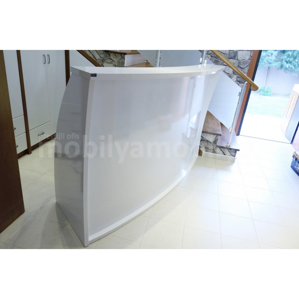 Oval Desk for Beauty Saloon