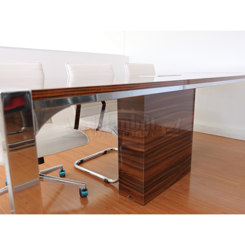 Apple Sides Open Meeting Table Socket System