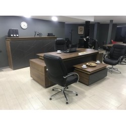 Signature and Executive Sets Walnut Lake