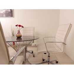 Glass Meeting Table Perla