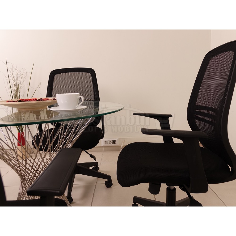 Glass Meeting Table Perla