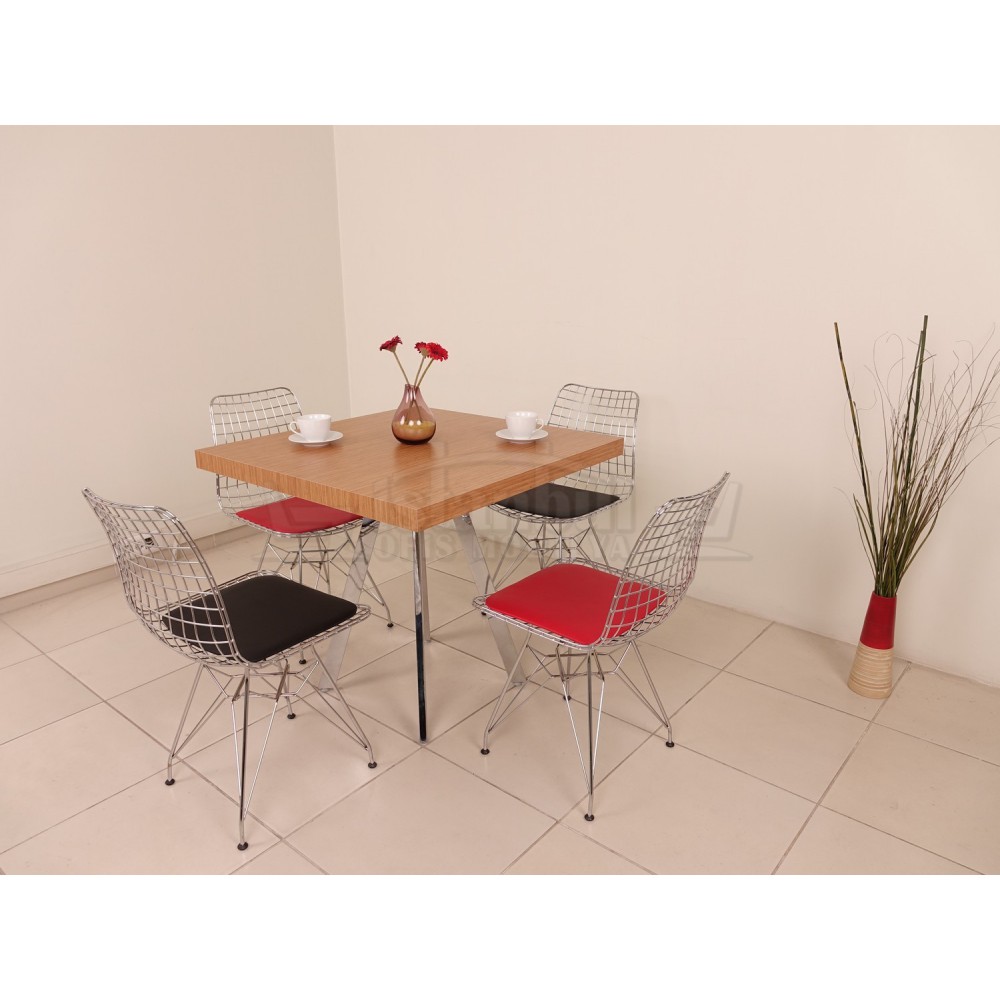 Cafe Table in Oxford