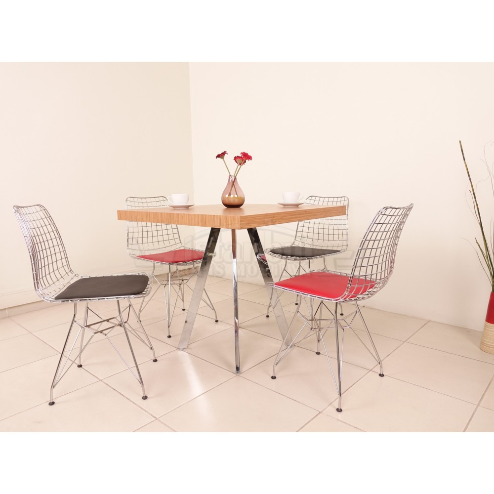 Cafe Table in Oxford