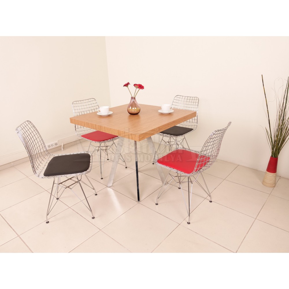 Cafe Table in Oxford