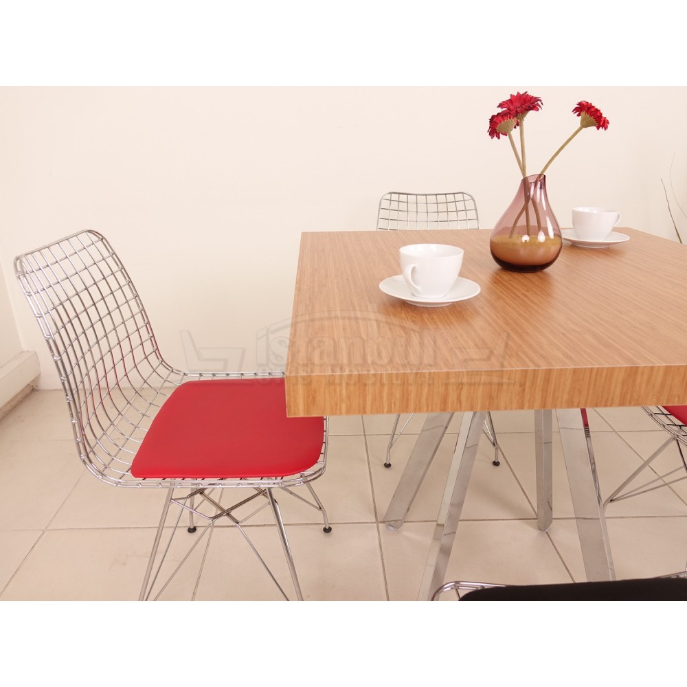 Cafe Table in Oxford