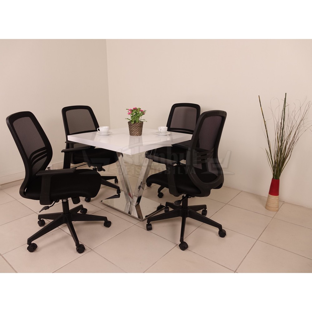 Square meeting table in Vienna