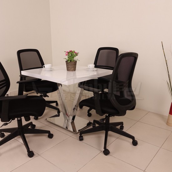 Square meeting table in Vienna