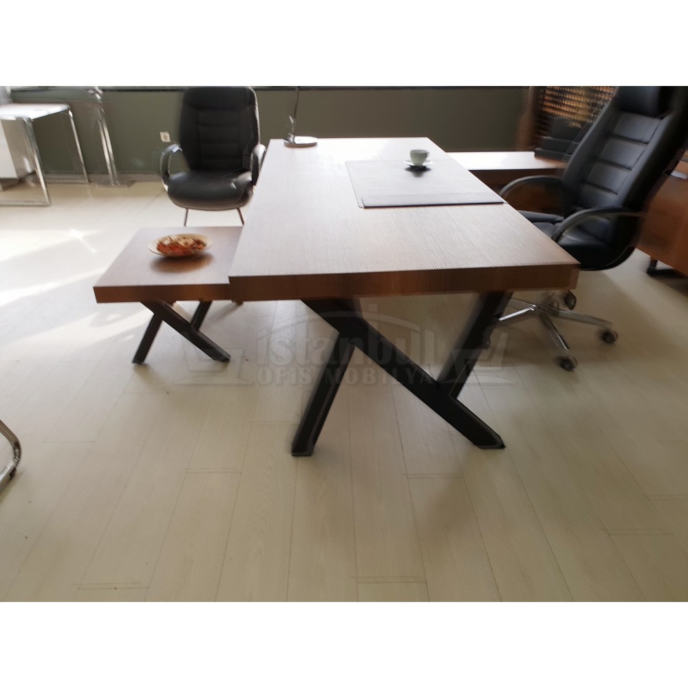 First Class Executive Board Shelf Cabinet Baroque Black