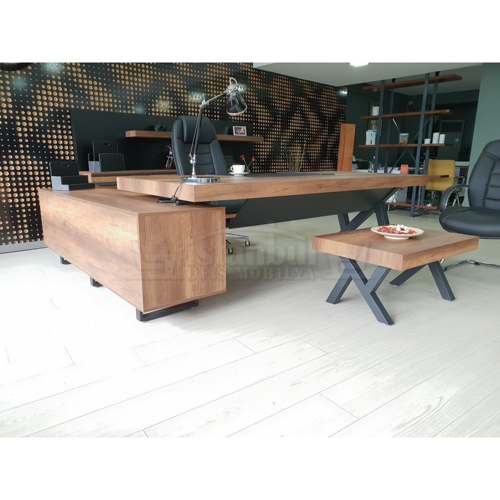 First Class Executive Board Shelf Cabinet Baroque Black