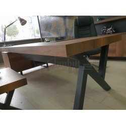 First Class Executive Board Shelf Cabinet Baroque Black