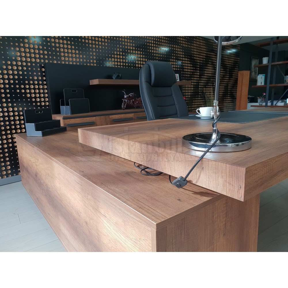 First Class Executive Board Shelf Cabinet Baroque Black