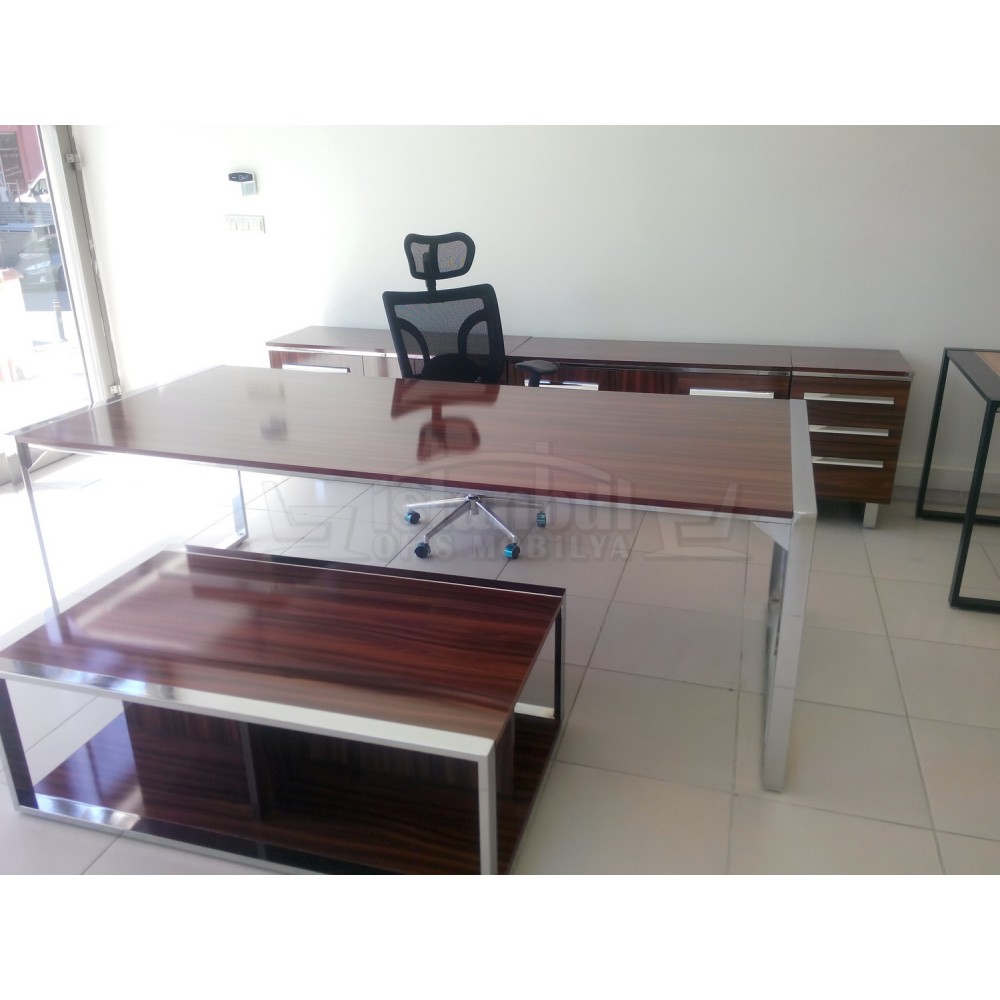 Singapore Authority Standing Desk