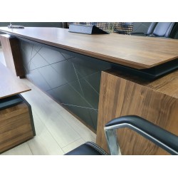 Executive Sets Walnut Lake Signature