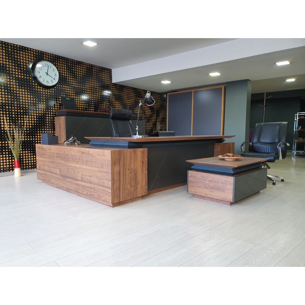 Executive Sets Walnut Lake Signature