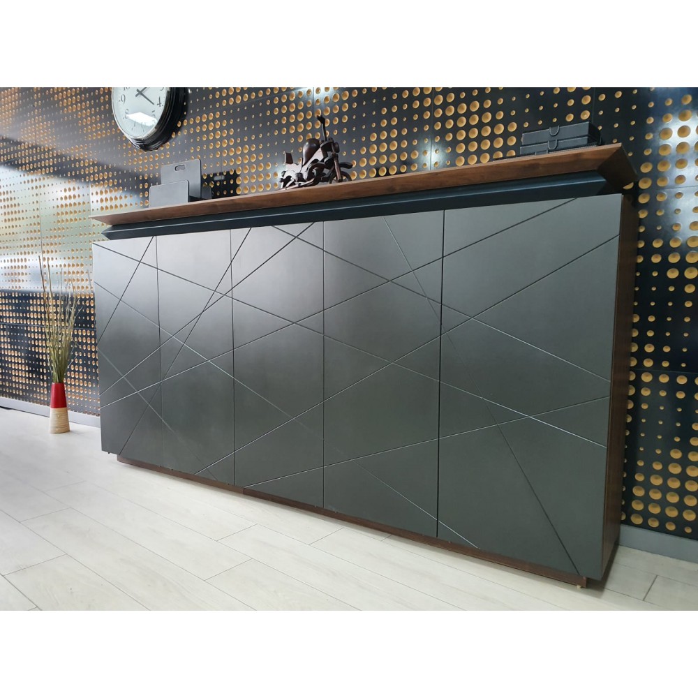 Executive Sets Walnut Lake Signature