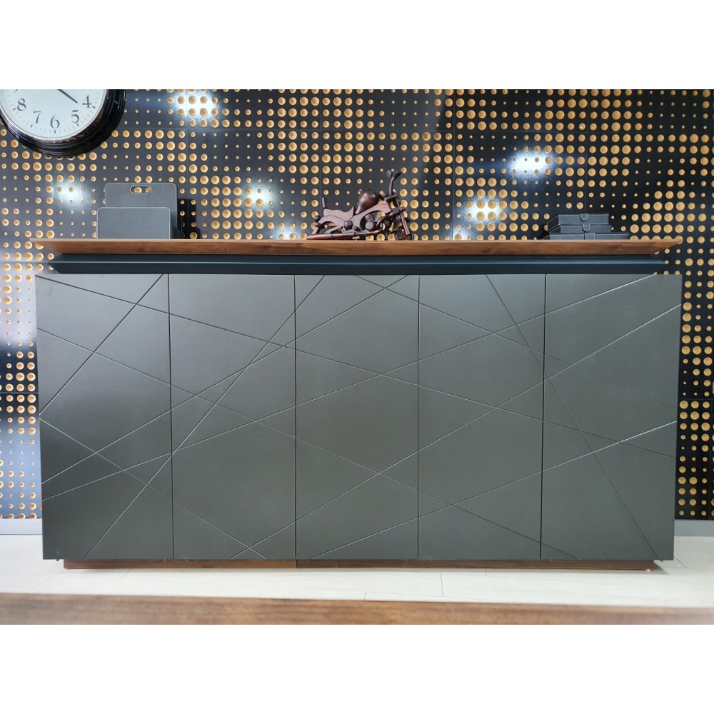 Executive Sets Walnut Lake Signature