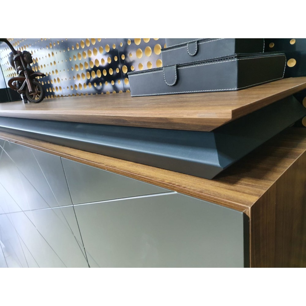 Executive Sets Walnut Lake Signature