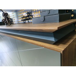 Executive Sets Walnut Lake Signature