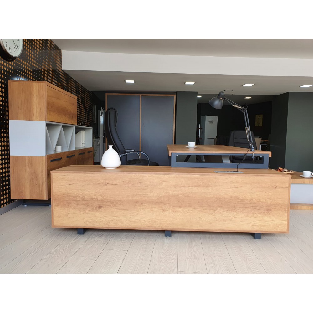 Istanbul Office Desk Office Executive Team