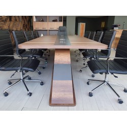 Large_Meeting_Table