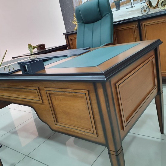 British Executive Desk