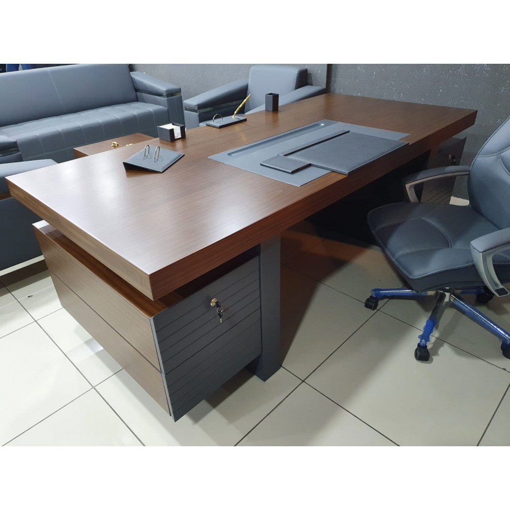 european_office_furniture