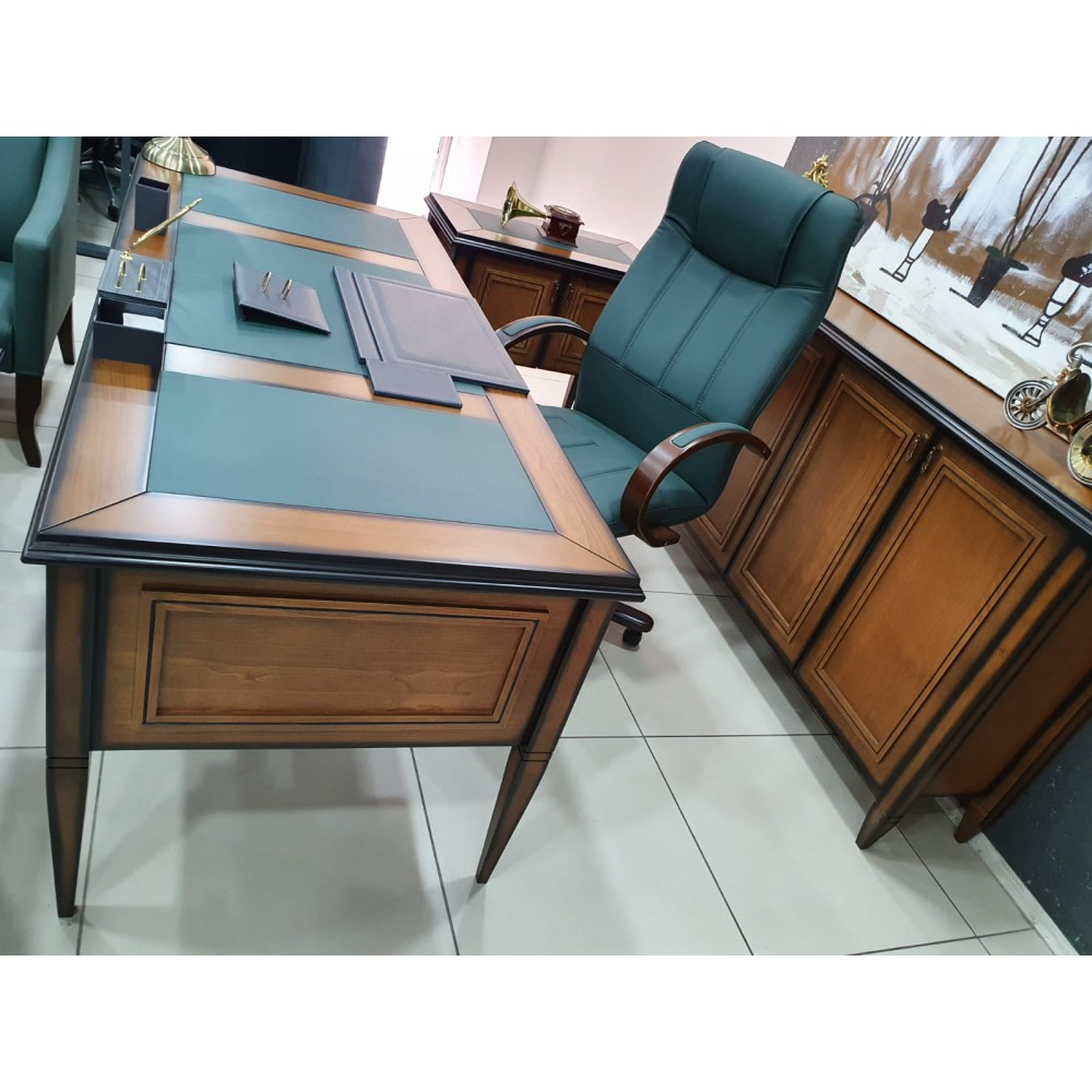 British_Executive_Desk