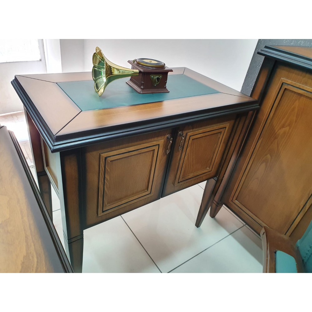 British_Executive_Desk