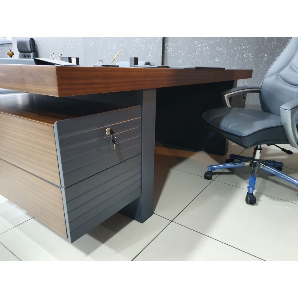 european_office_furniture