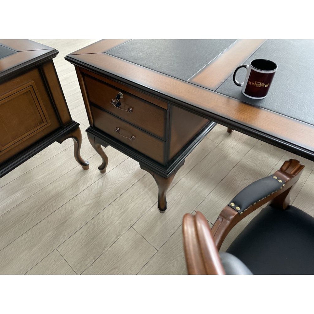 Classic_Office_Furnitures