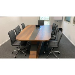 Aircraft Meeting Table