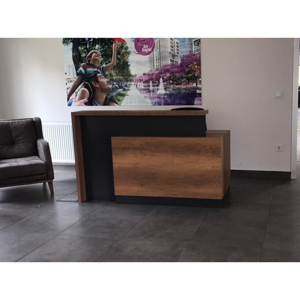 Reception Desk in London