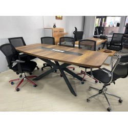 Oval Meeting Table