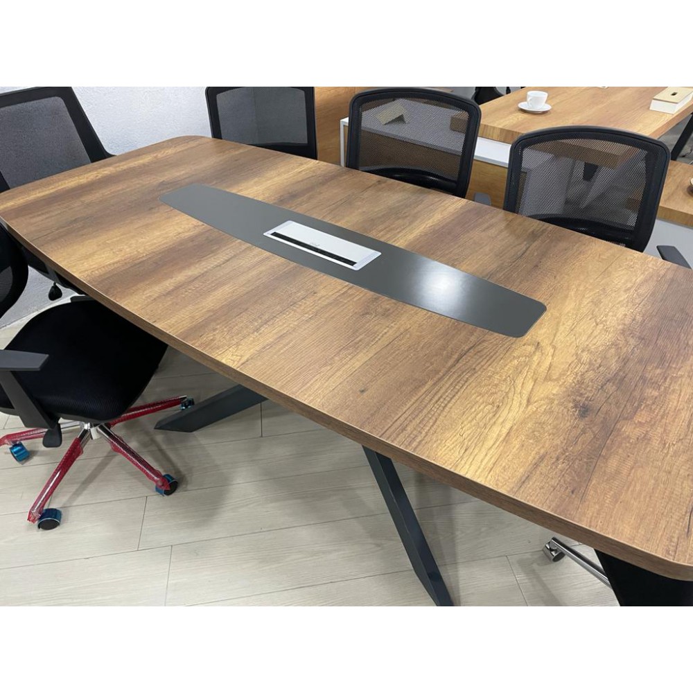 Oval Meeting Table
